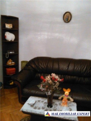 nongrata-garsoniera-cf-1-et-p4-campulung-7