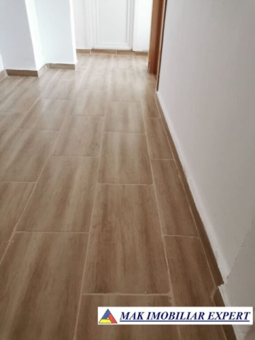 vandut-apartament-3-camere-cf-1-et-44-campulung-14