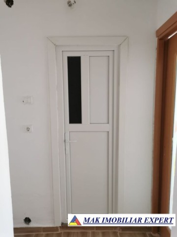 vandut-apartament-3-camere-cf-1-et-44-campulung-19