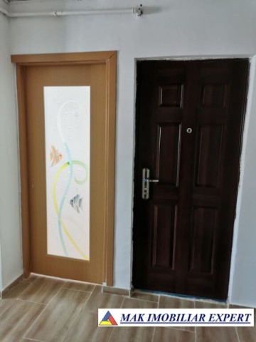 vandut-apartament-3-camere-cf-1-et-44-campulung-18