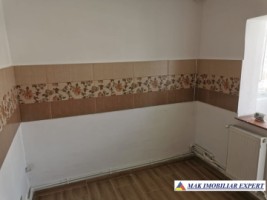 vandut-apartament-3-camere-cf-1-et-44-campulung-21