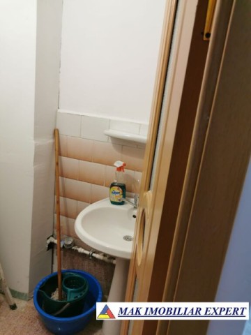 vandut-apartament-3-camere-cf-1-et-44-campulung-26