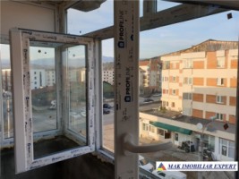 vandut-apartament-3-camere-cf-1-et-44-campulung-30