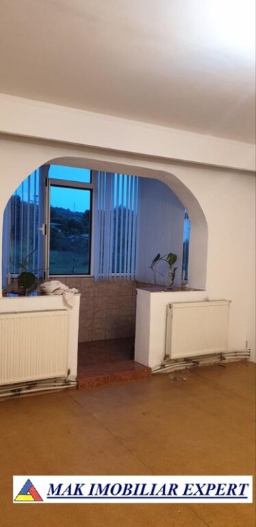 vandut-nu-colaboreaza-apartament-4-camere-cf1-et-24-campulung-13