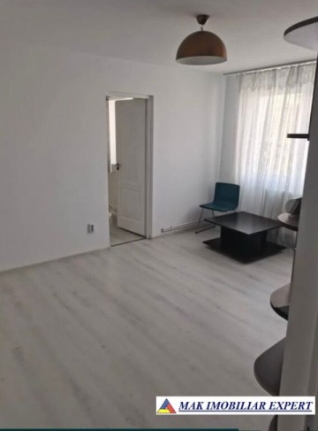 vandut-apartament-2-camere-cf-1-et-24-campulung-1