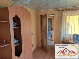 vanzare-casa-in-campulung-intr-o-zona-linistita-cu-vedere-panoramica-a-orasului-cu-teren-intravilan-de-5393-mp-la-pretul-de-60000-negociabil-de-euro-10