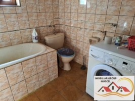 vanzare-casa-in-campulung-intr-o-zona-linistita-cu-vedere-panoramica-a-orasului-cu-teren-intravilan-de-5393-mp-la-pretul-de-60000-negociabil-de-euro-15