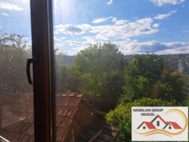 vanzare-casa-in-campulung-intr-o-zona-linistita-cu-vedere-panoramica-a-orasului-cu-teren-intravilan-de-5393-mp-la-pretul-de-60000-negociabil-de-euro-24