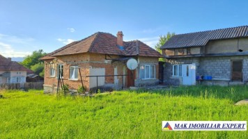 vand-casa-4-camere-cu-3002-mp-teren-in-albestii-de-muscel-arges-2
