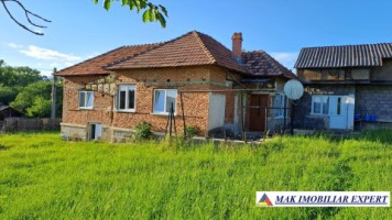 vand-casa-4-camere-cu-3002-mp-teren-in-albestii-de-muscel-arges-3