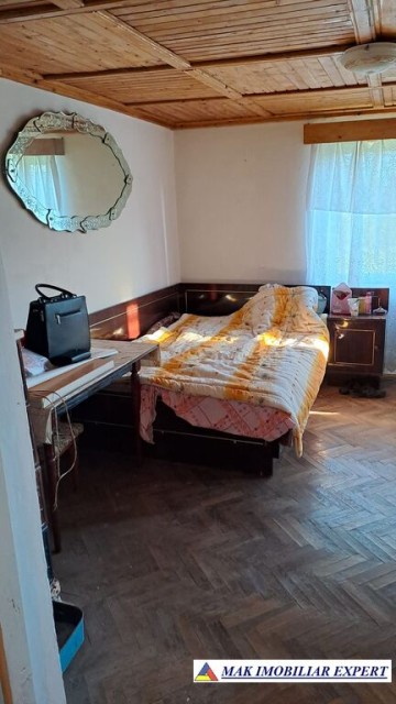 vand-casa-4-camere-cu-3002-mp-teren-in-albestii-de-muscel-arges-6