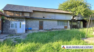 vand-casa-4-camere-cu-3002-mp-teren-in-albestii-de-muscel-arges-13