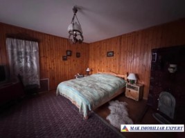 casa-de-vacanta-cu-7-camere-teren-1000-mp-de-vanzare-in-sirnea-zona-moieciu-ideala-pentru-relaxare-5