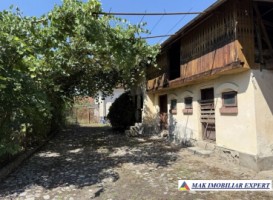 vand-gospodarie-2-case-cu-teren-1254-mp-in-aninoasa-arges-3