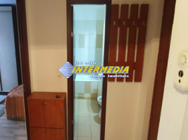 inchiriere-garsoniera-mare-30-mp-cetate-bulevard-mobilata-si-utilata-complet-2