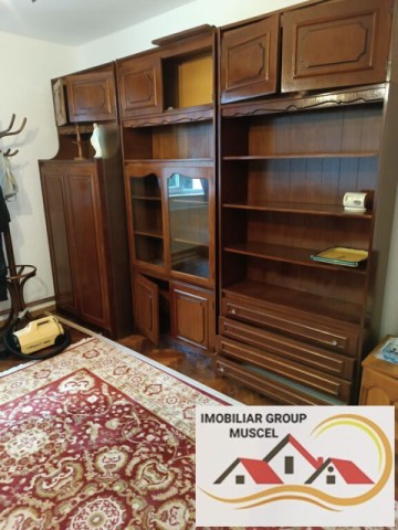 vanzare-apartament-cu-2camere-confort-1-decomandat-la-etaj-2-in-centrul-campulung-pret-65000-euro-negociabil-apartament-este-termoizolatii-3