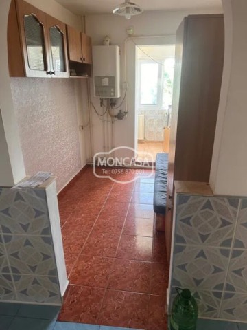 apartament-2-camere-zona-liceului-economic-etaj-3