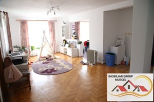 vanzare-vila-deosebita-asezata-intr-o-zona-linistita-cu-o-suprafata-de-teren-1192-mp-la-pretul-de-370000-euro-negociabil-11