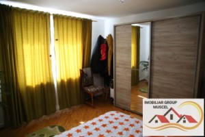 vanzare-vila-deosebita-asezata-intr-o-zona-linistita-cu-o-suprafata-de-teren-1192-mp-la-pretul-de-370000-euro-negociabil-15