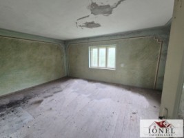 casa-de-vanzare-cu-47880-mp-teren-in-vintu-de-jos-mereteu-7