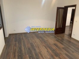 casa-noua-4-camere-de-inchiriat-in-cetate-alba-iulia-cu-garaj