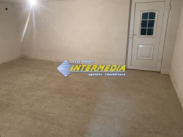 casa-noua-4-camere-de-inchiriat-in-cetate-alba-iulia-cu-garaj-10