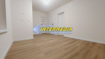 casa-noua-de-vanzare-cu-4-camere-3-bai-finisata-la-cheie-sau-la-gri-in-alba-iulia-cetate-9