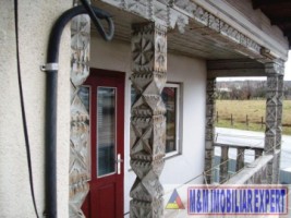 vila-7-camere-teren-780-mp-pe-c-pietroasa-campulung-arges-12