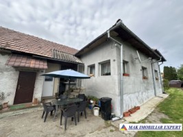 vand-casa-4-camere-teren-2500-mp-in-mihaesti-arges-1