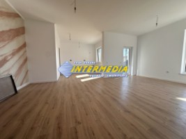 casa-frumoasa-pe-un-nivel-finisata-la-cheie-alba-iulia-cu-435-mp-teren-si-toate-utilitatiile-1