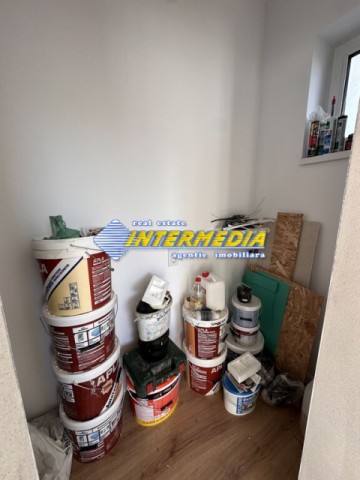 casa-frumoasa-pe-un-nivel-finisata-la-cheie-alba-iulia-cu-435-mp-teren-si-toate-utilitatiile-15