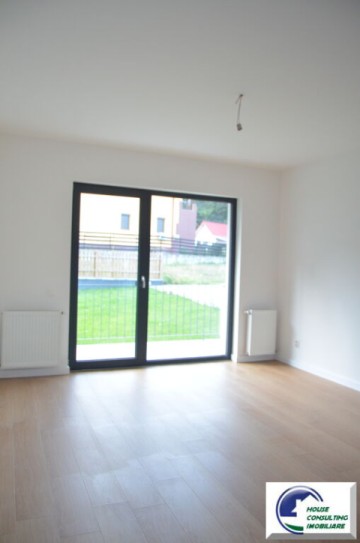 apartament-cu-doua-camere-situat-la-parter-7