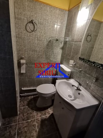 apartament-2-camere-decomandat-renovatzona-centrala-10