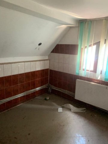 enachita-vacarescu-casa-pm-2005-teren-271mp-145000-euro-16