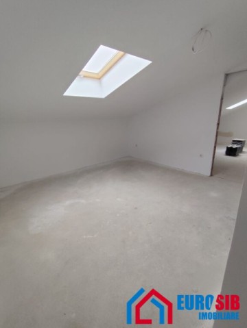 apartament-cu-3-camere-si-terasa-situat-in-cartierul-davinci-10