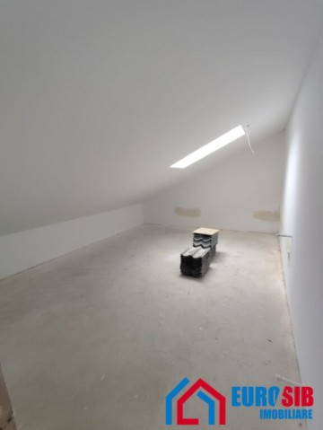 apartament-cu-3-camere-si-terasa-situat-in-cartierul-davinci-12