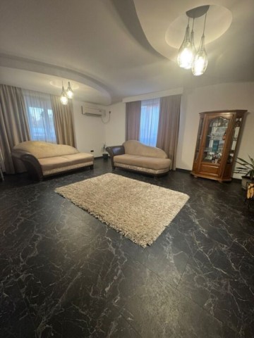 ghighiu-vila-2011-pe-teren-988-mp-290000-euro-6