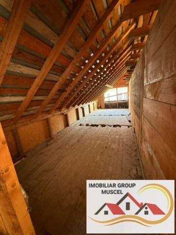 vanzare-vila-deosebita-asezata-intr-o-zona-linistita-cu-o-suprafata-de-teren-489-mp-in-rucar-la-pretul-de-54000-euro-negociabil-3