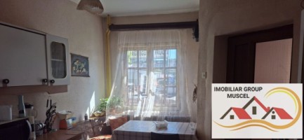 vanzare-vila-deosebita-cu-demisol-parter-etaj-cu-doua-terase-si-un-balcon-la-pretul-de-142000-euro-negociabil-in-campulung-10