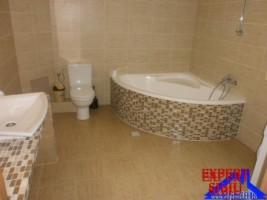 inchiriez-apartament-3-camere-de-lux-zona-calea-dumbravii-6