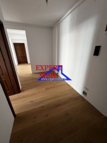 inchiriez-apartament-3-camere-nemobilat-in-cartier-balanta-residence-7