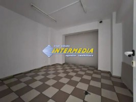 vanzare-spatiu-comercial-140-mp-patrati-in-cetate-bulevard-cu-vad-foarte-bun-2