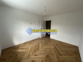 casa-noua-p1-cu-550-mp-teren-3-bai-4-dormitoare-garaj-finisata-interior-si-mobila-bucatarie-in-ighiu-19