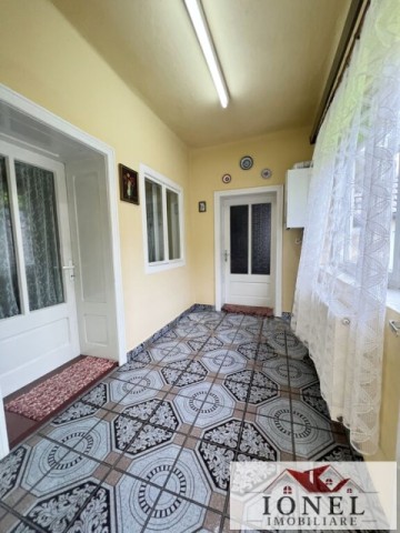 casa-de-vanzare-in-sebes-1