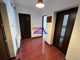 garsoniera-decomandatabucatariebaie-hol-zona-selimbar-8