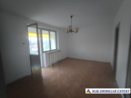 apartament-3-camere-cf-1-et-3-in-centru-campulung-arges-1