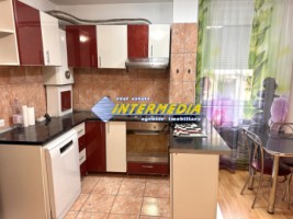 apartament-3-camere-84-mp-cu-garaj-finisat-mobilat-cetate-5