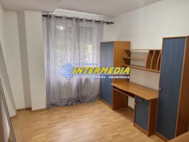 apartament-3-camere-84-mp-cu-garaj-finisat-mobilat-cetate-15