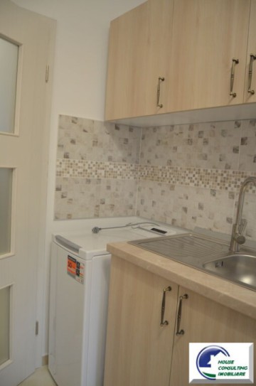 apartament-cu-trei-cameredoua-balcoanemobilat-si-utilat-12