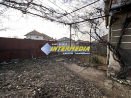 okazie-1242-mp-teren-intravilan-imprejmuit-la-asfalt-cu-toate-utilitatile-bransamente-casa-anexe-vechi-8